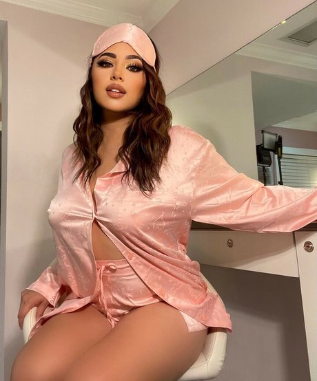 Jasmine Villegas pretty star picture