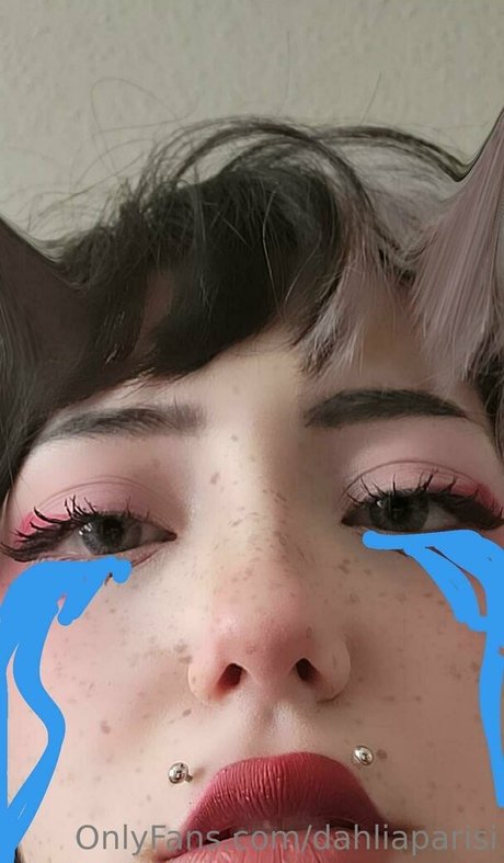 dahliaparisi nude actress img