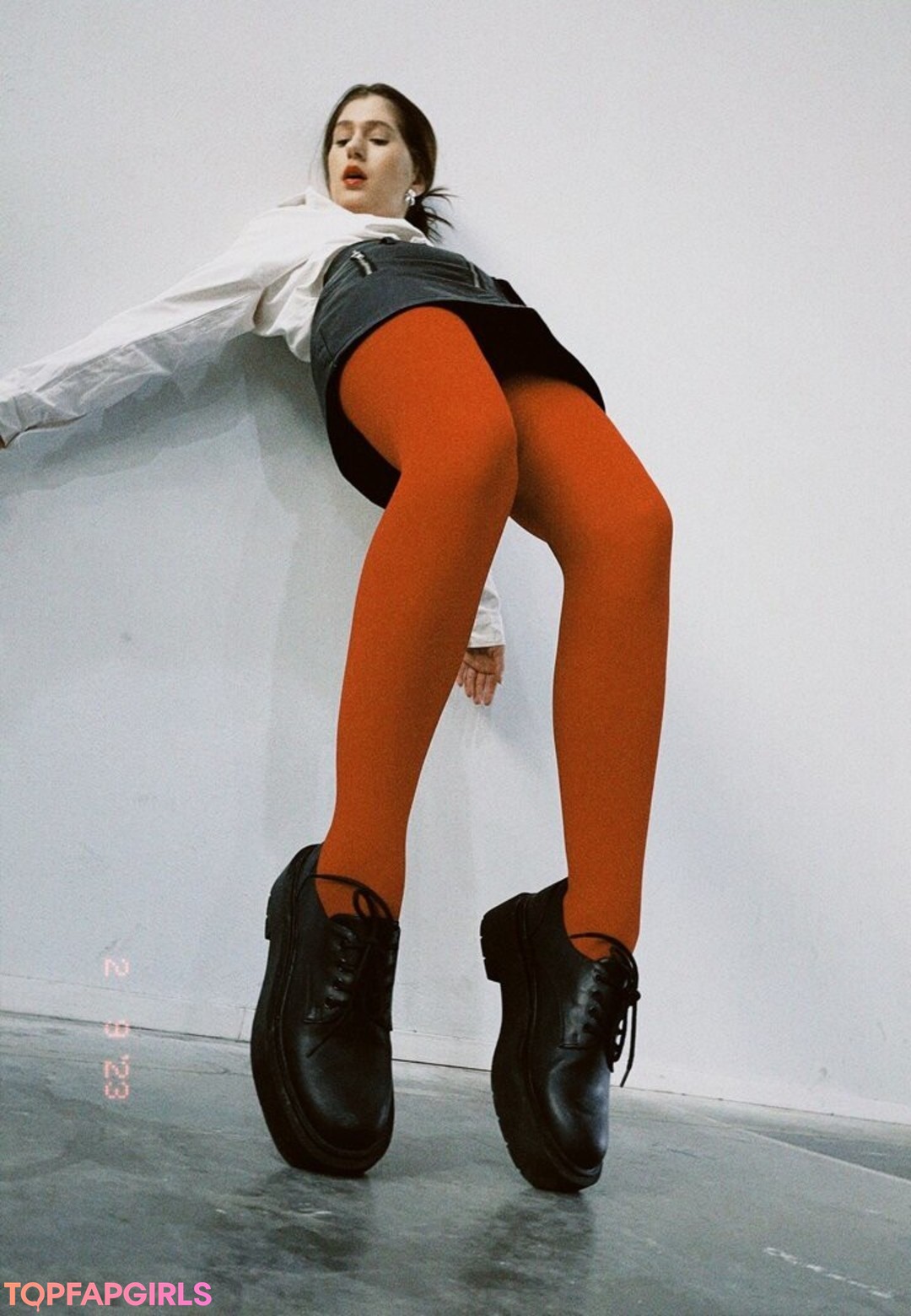 Hot Pearl model hd pictures