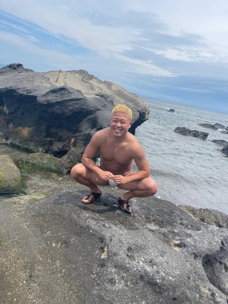 __takeshi_ model naked img