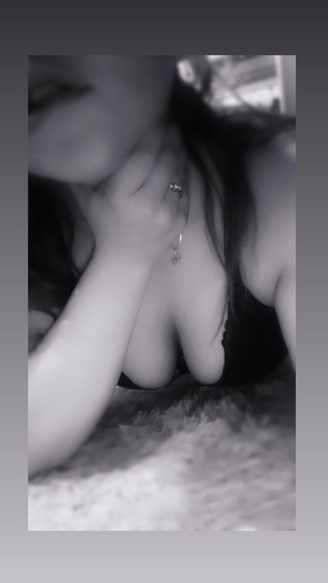 beautiful japanese onlyfans hot nude pics