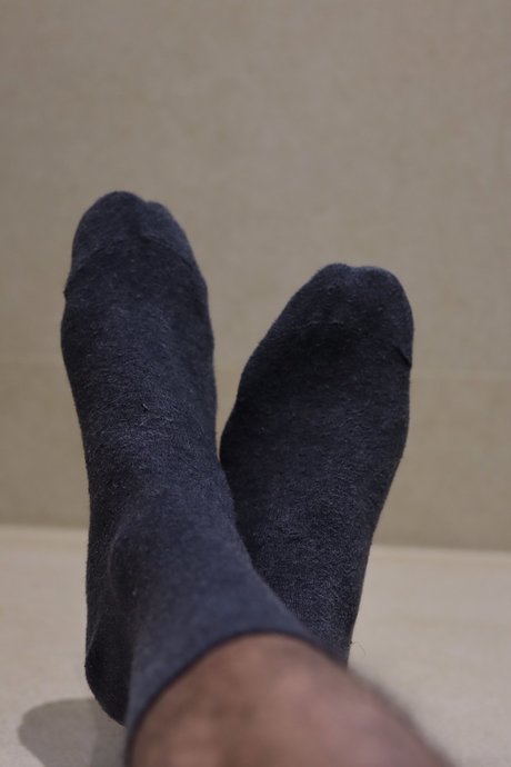 Es Feziq naked model image