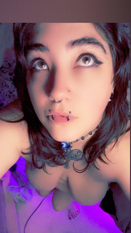 XshioriX star hot pic