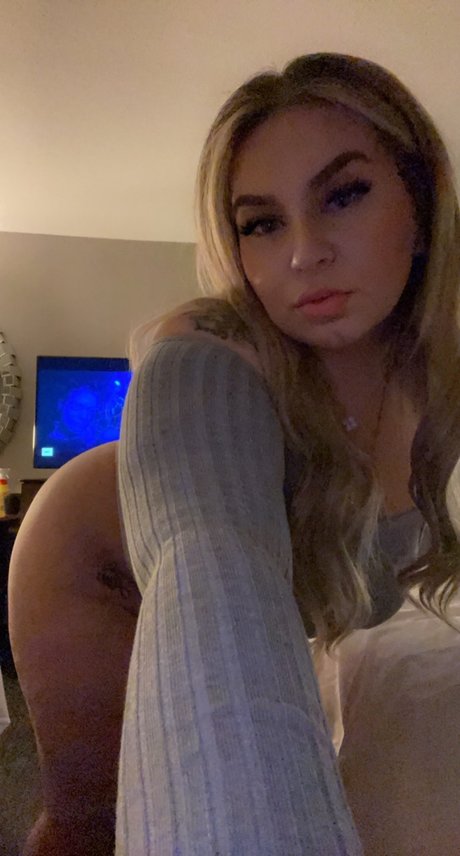 NadiaLuvee pornstar art pictures