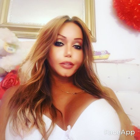 desire 2908 xxx model picture