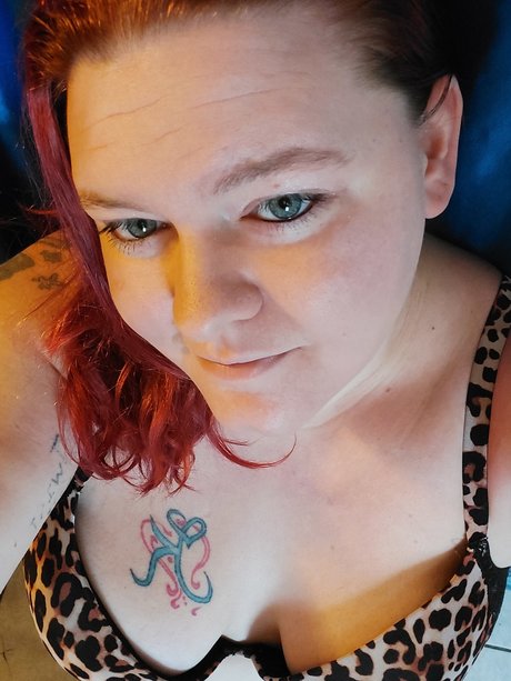 Naamah pornstar sexy pic