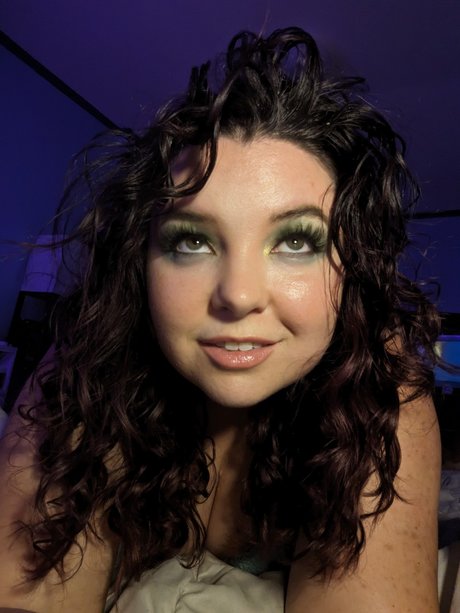 Freyja Bowe pornstar perfect photos