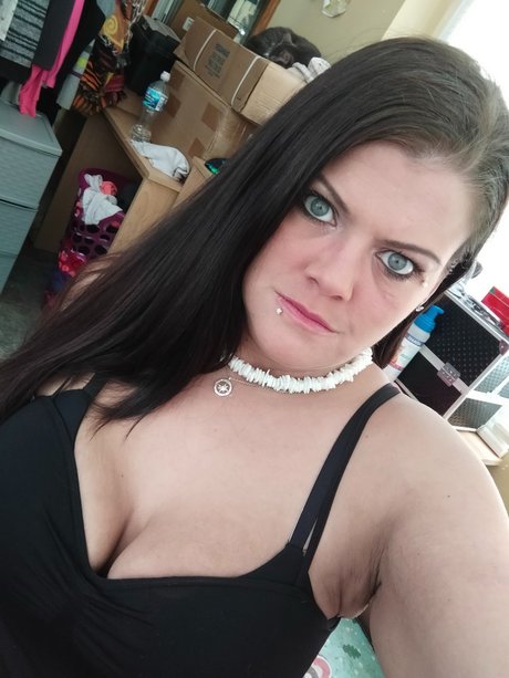 Crystal Coy high quality model pic