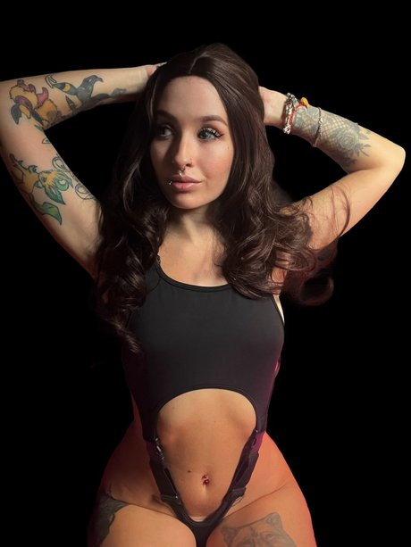 AXY FREE_ naked star pictures