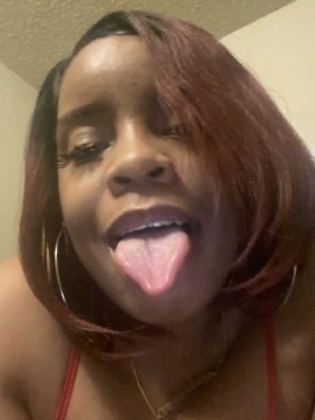 Bigchest123 pornographic model img