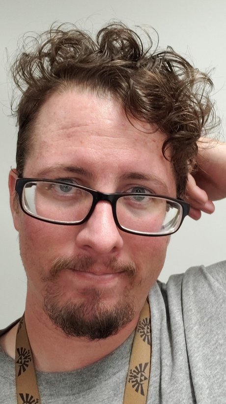 Nerdy Bi Guy pornstar best pic