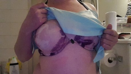 Cute Lil Monster model sex pic