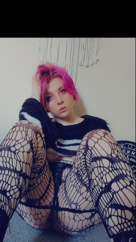 Thorne Wilde pornographic model pic