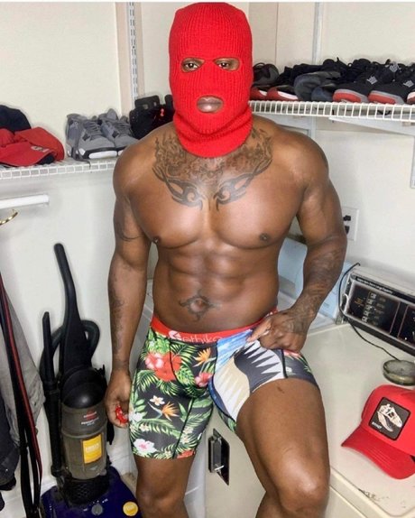 Hellasexxyofficial star beautiful photo