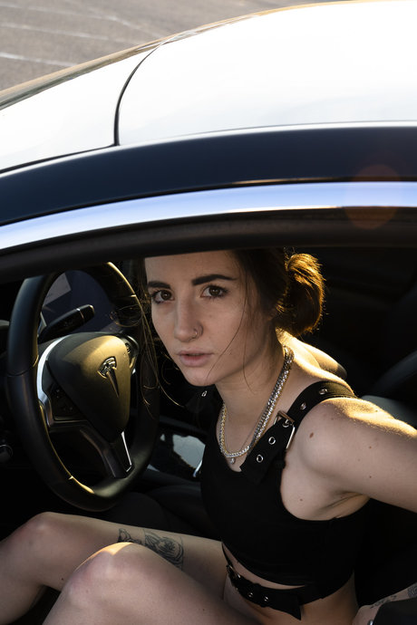 Jodie Calussi model sexy photos