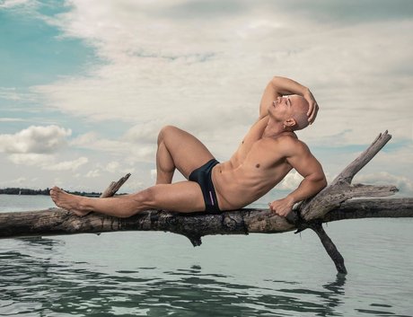 Daddy Cane star naked pics