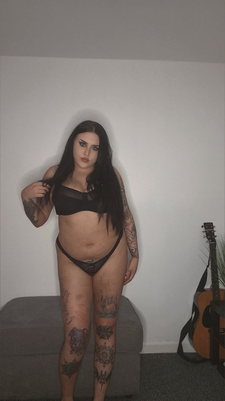 Nikki foxx nude model photos