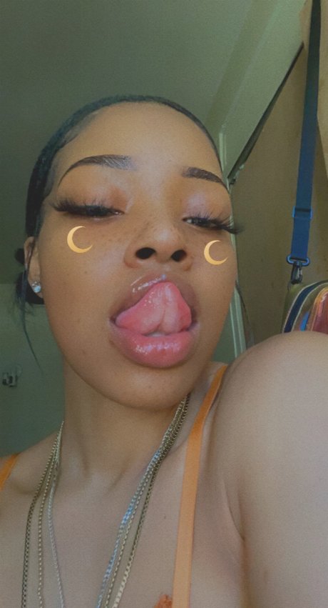 Nikeya free pornstar pictures