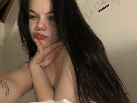 Effy Valentine xxx model galleries