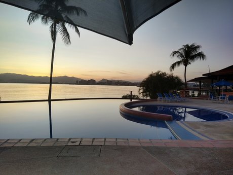 Augusto Nicolas free pornstar picture