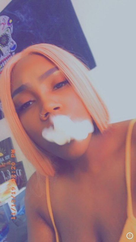 Mzqueendiamondz pretty actress pictures