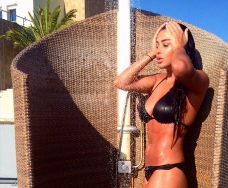 Aisha Paige top star images