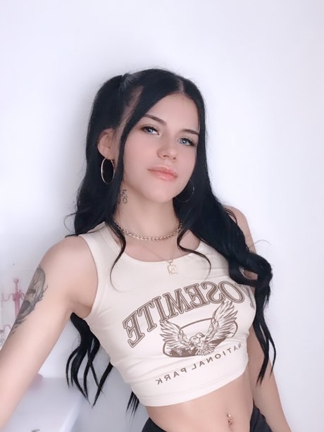 Ninoskamillerie nudes actress galleries