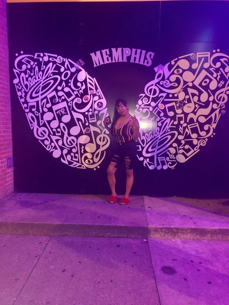 Woo model top photos