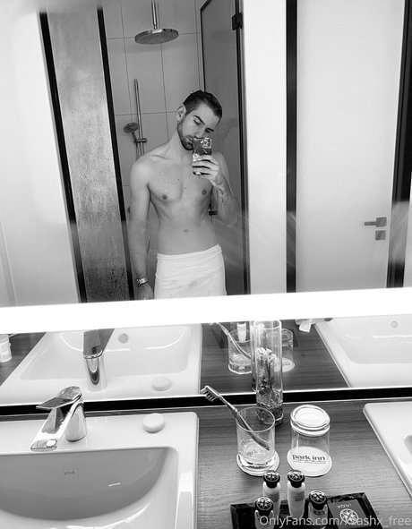 xzashx free model erotic photo