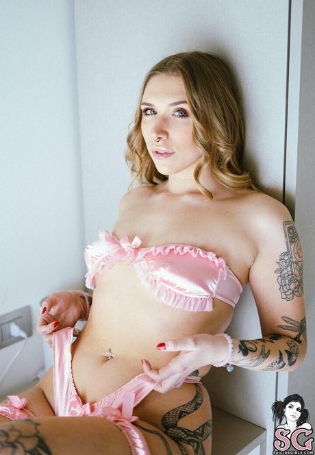 hopefulsuicidegirls free pornstar img