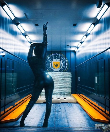 Kiera Please model sex images