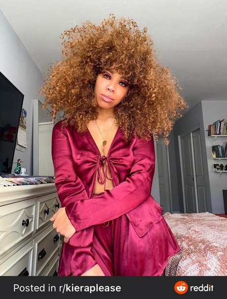 Kiera Please star sexy photos