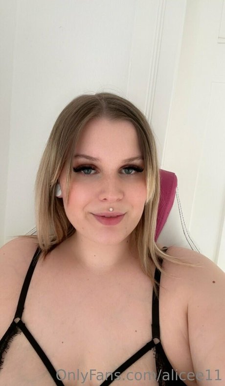 alicee11 pornstar erotic archive