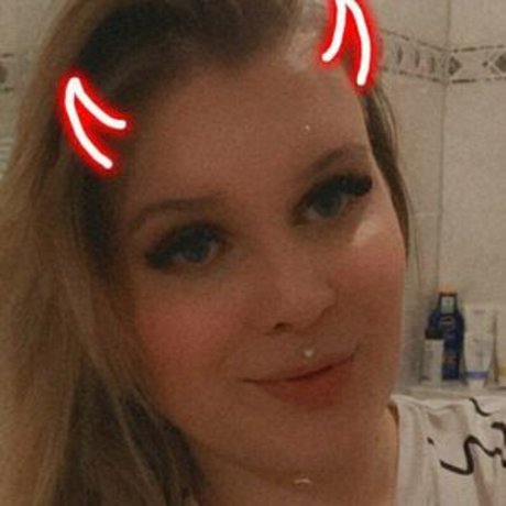 alicee11 pretty pornstar gallery