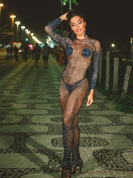 Aline Riscado nudes star pics