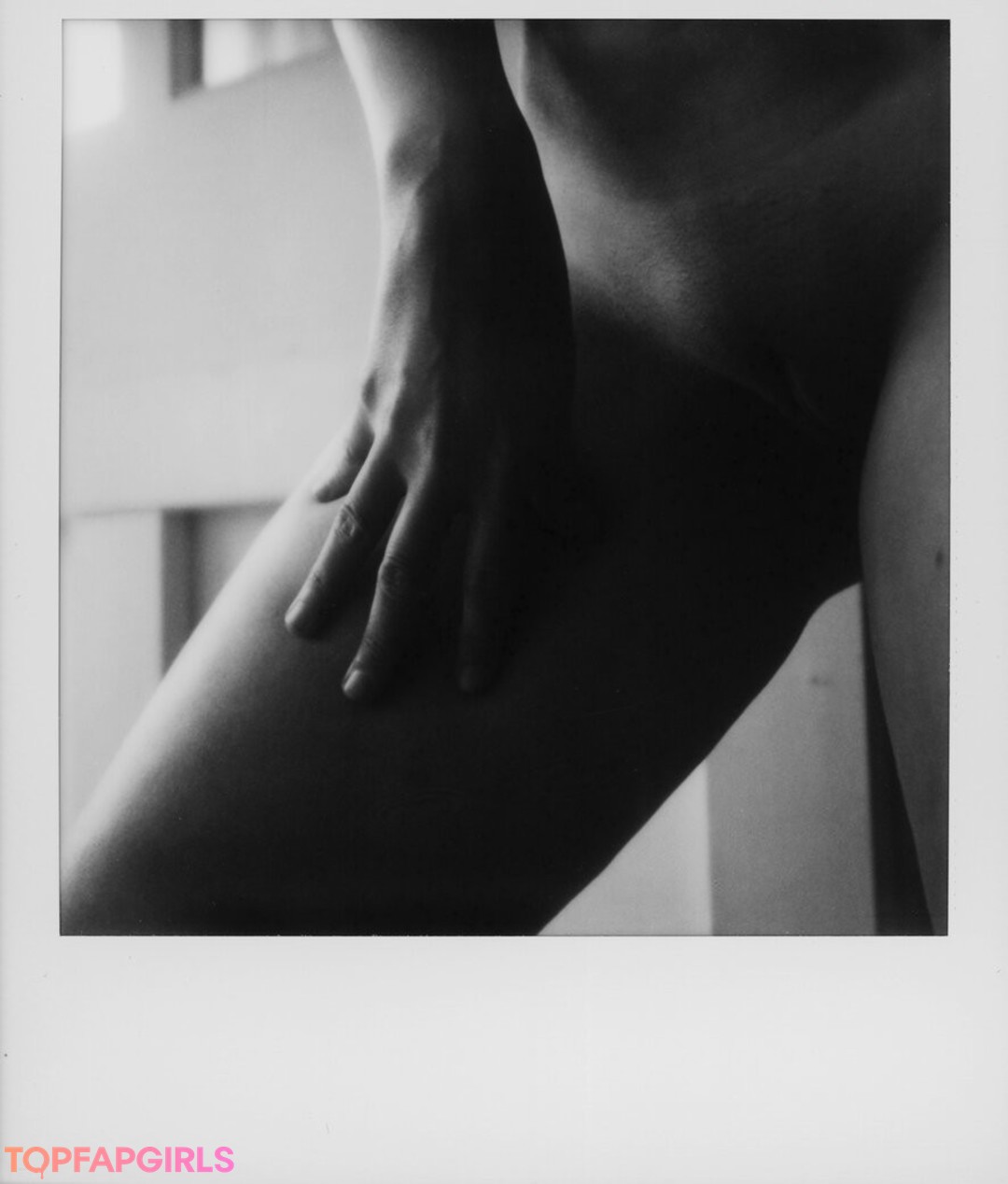 sisuuz nude star photos