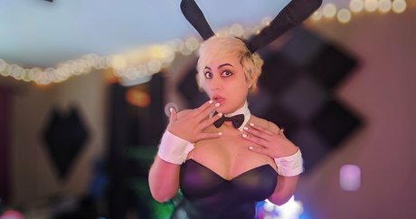 gloryhole wife onlyfans hot naked photo