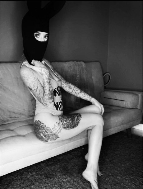 rubyroxanne naked model galleries