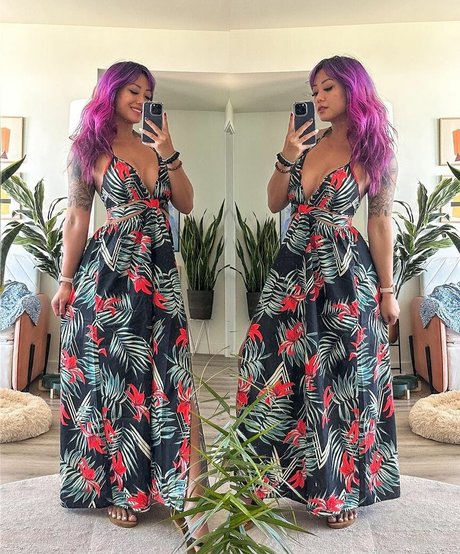 brunette petite onlyfans hot nude photo