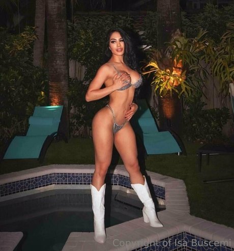 buscemi free model pic