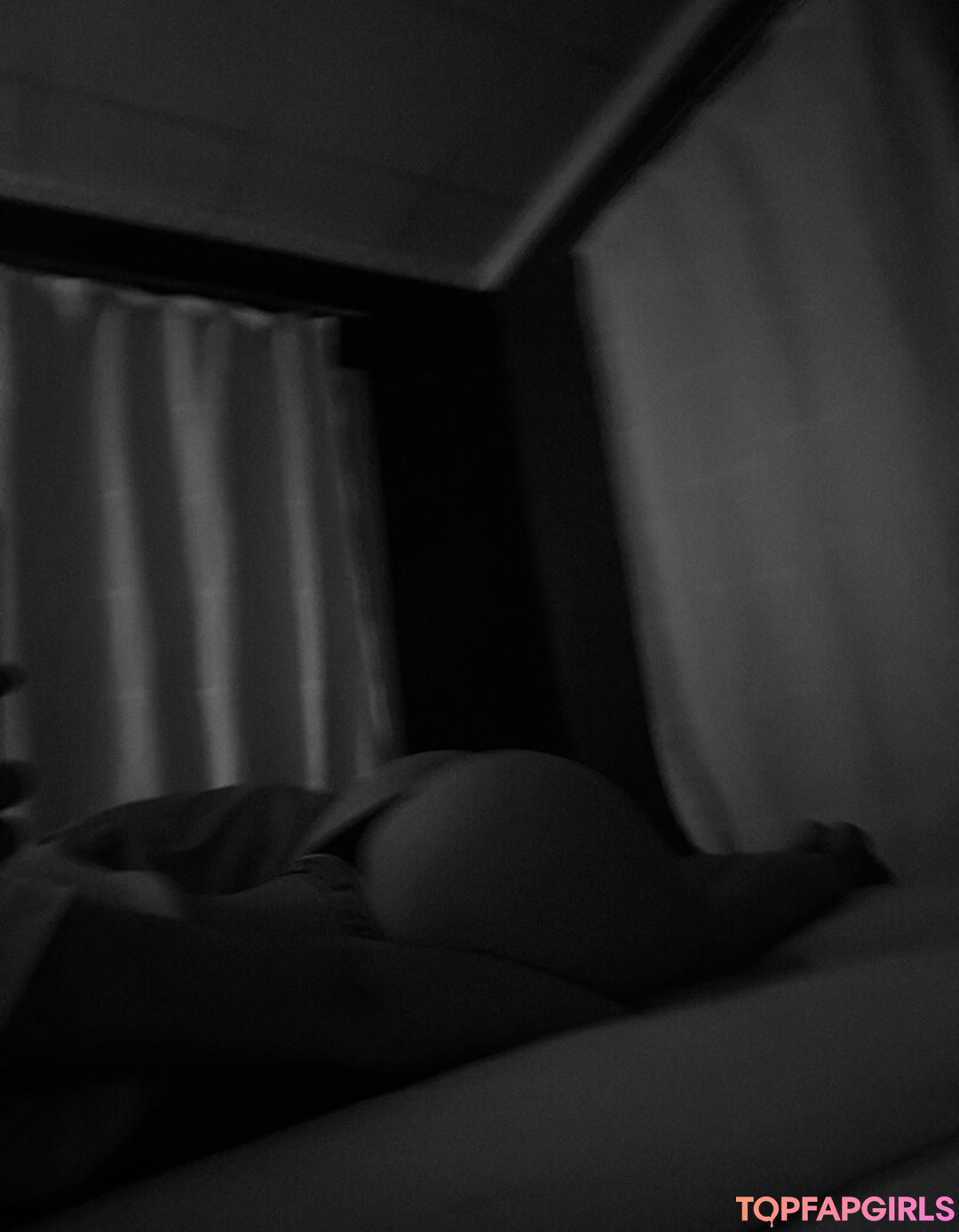 amateur blonde onlyfans nudes pics