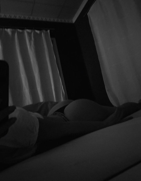 girlfriend onlyfans art naked photo