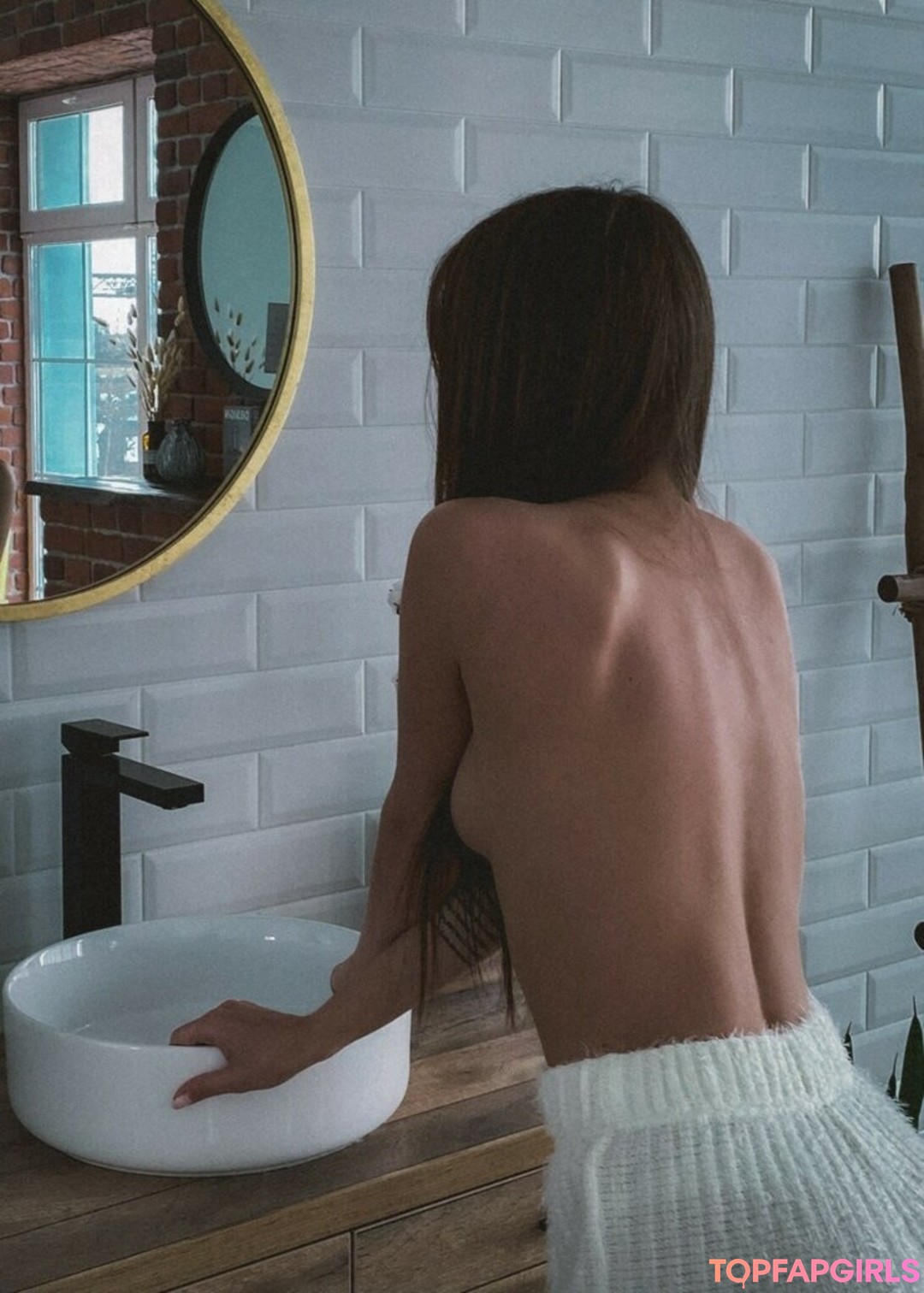 vacation onlyfans pornographic image