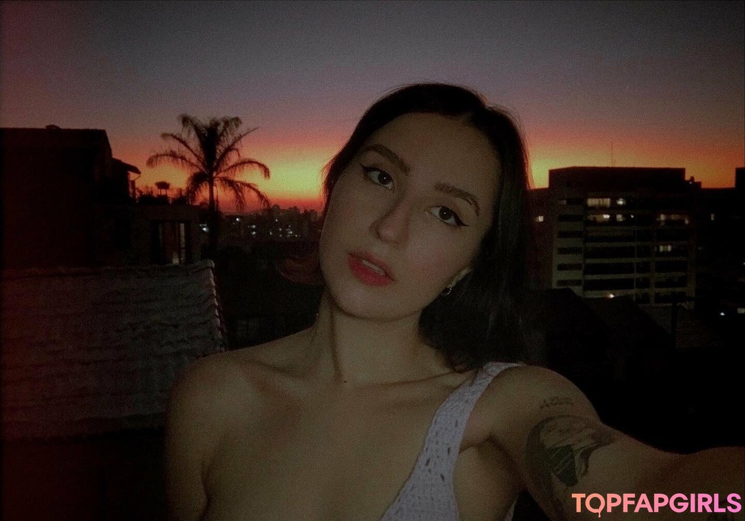 Marianna Tondolo nude model pics