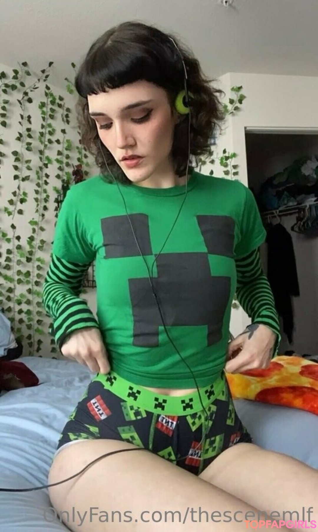 thescenemlf top star image