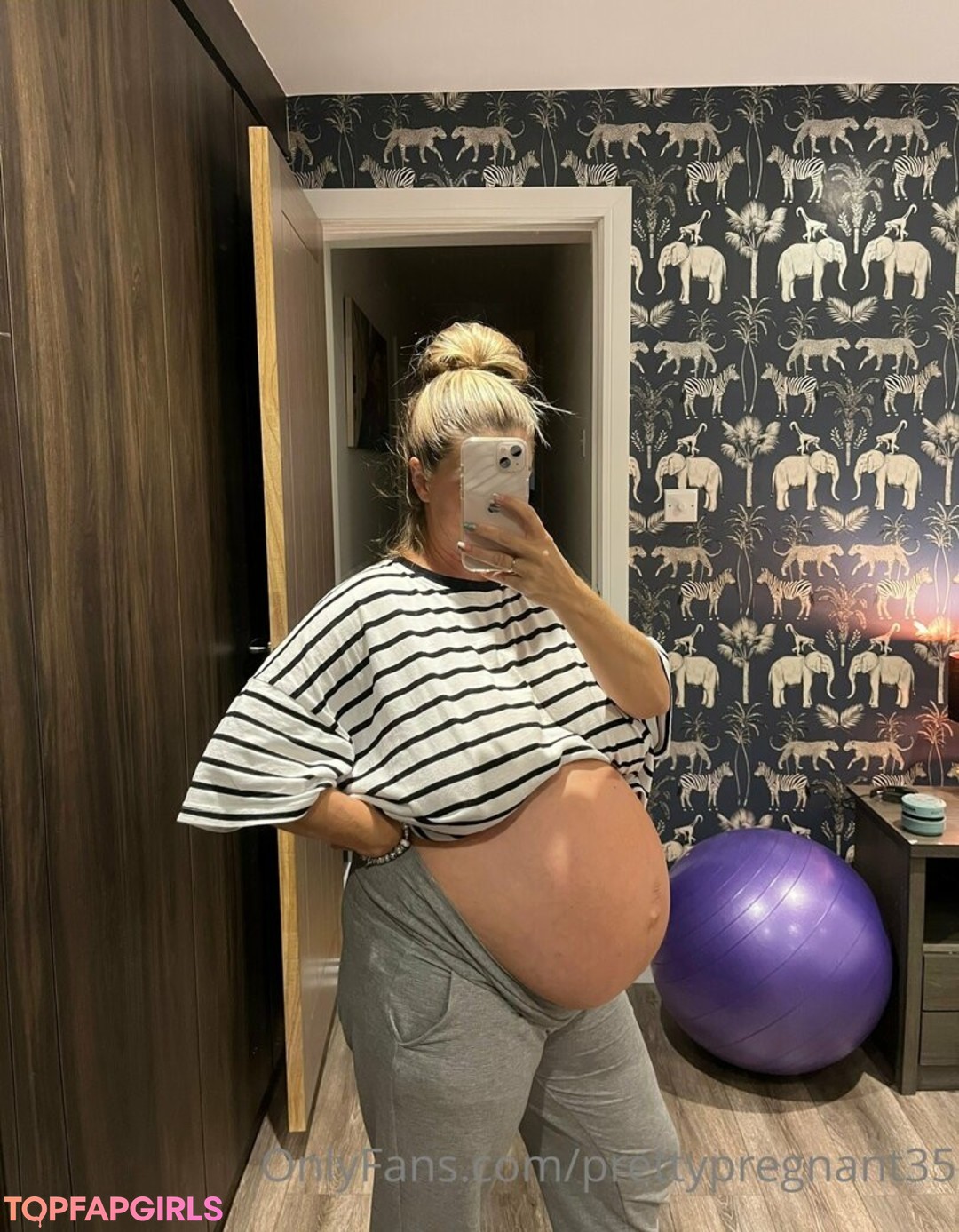 prettypregnant35 model xxx pics