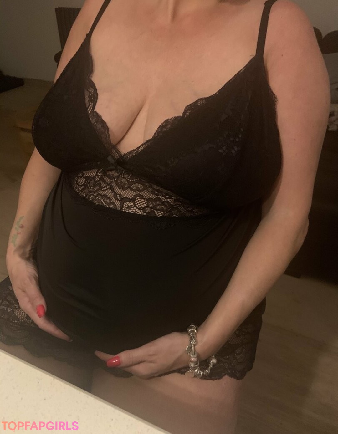 prettypregnant35 top profile image