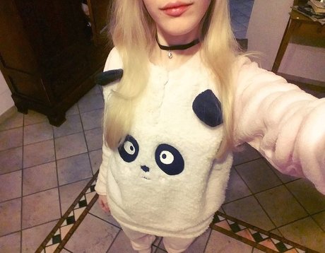 Agnese Innocente pornstar naked picture