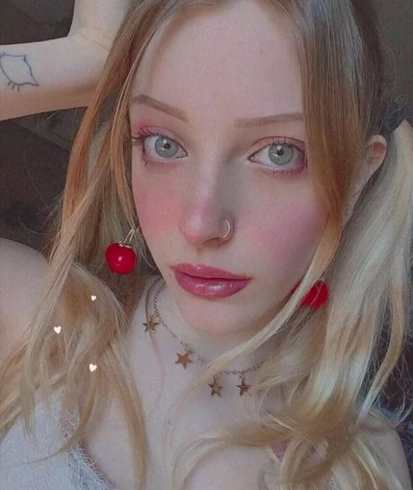 Agnese Innocente pornstar hd photos