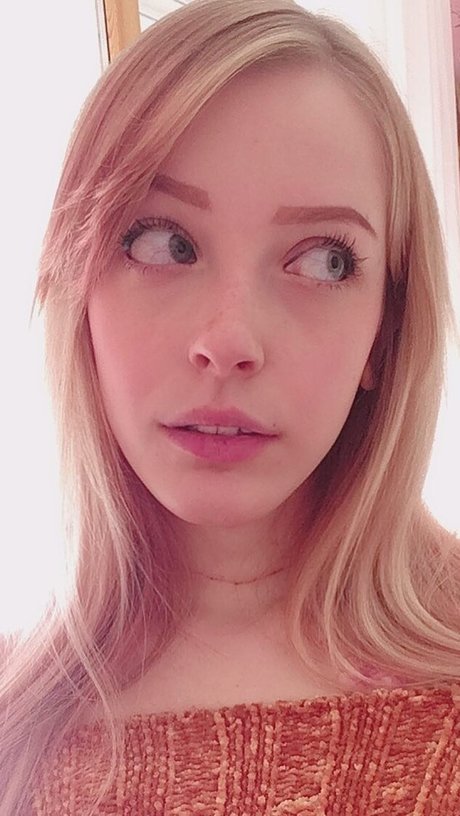 Agnese Innocente exclusive pornstar pic